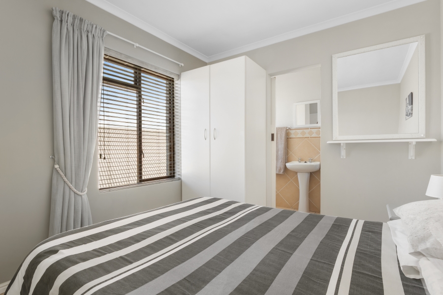 7 Bedroom Property for Sale in Hunters Home Western Cape